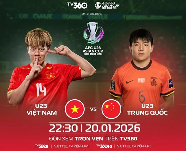 Hình ảnh trận đá gà trực tiếp được phát sóng trên ứng dụng full88, với nhiều người xem và đặt cược.